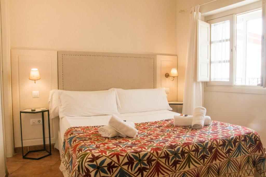 Callejón del Agua | Hostal Íntimo Junto a Muralla