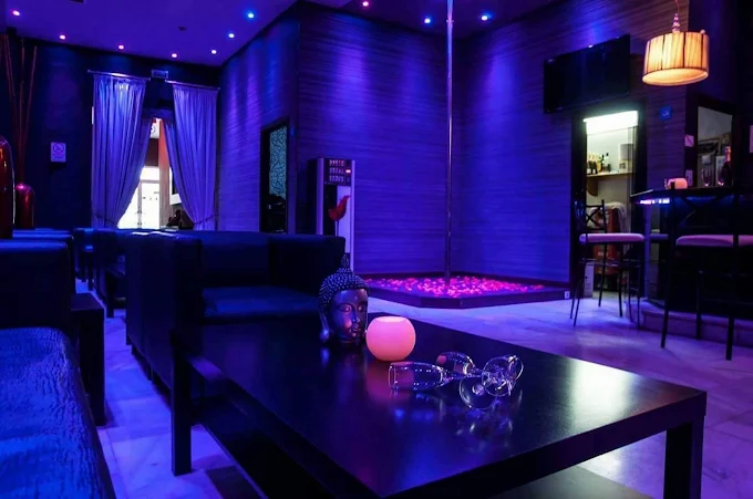 Pub la Luna Sevilla | Ambiente Relajado y Copas