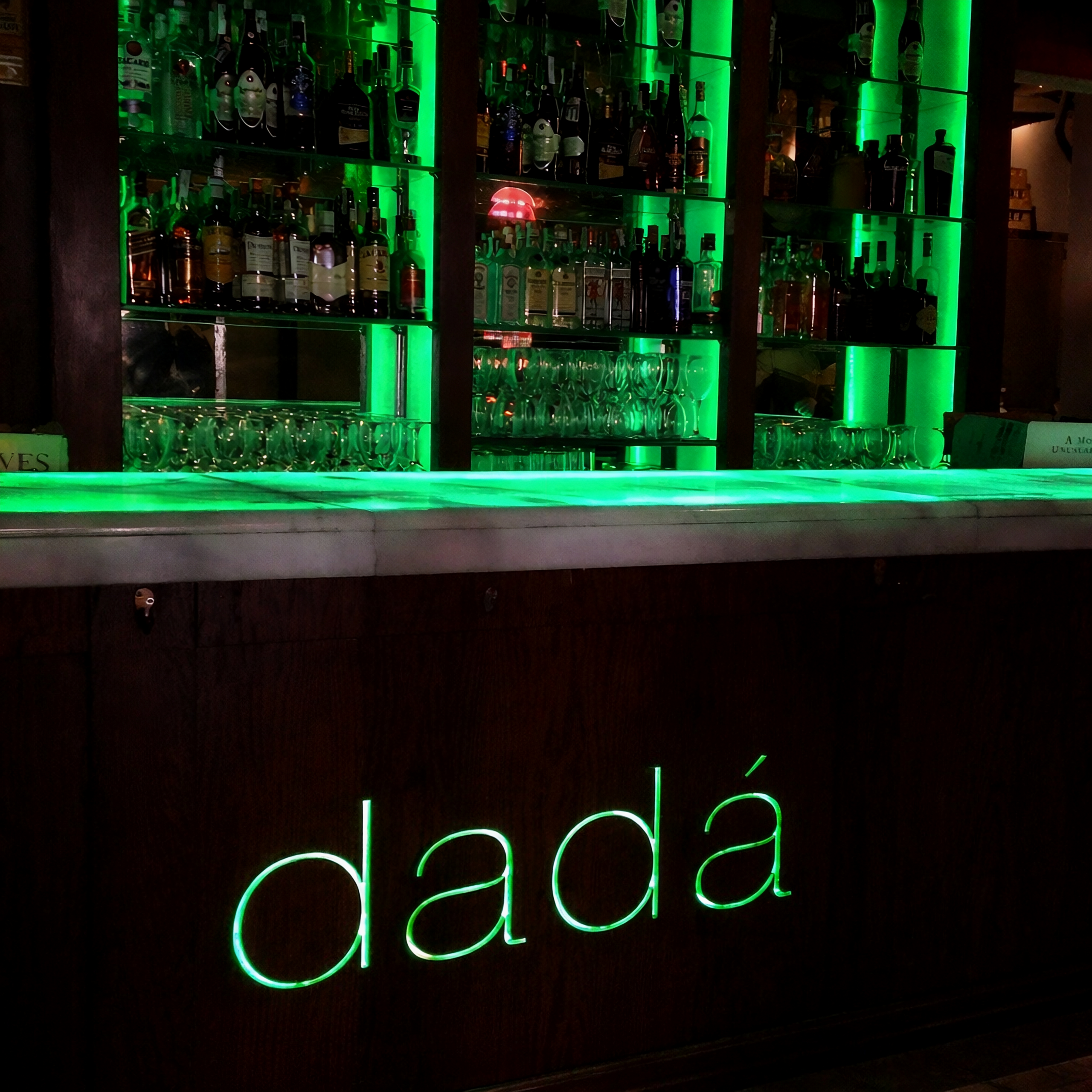 DADÁ Bar Sevilla | Bar con Ritmo y Tentación