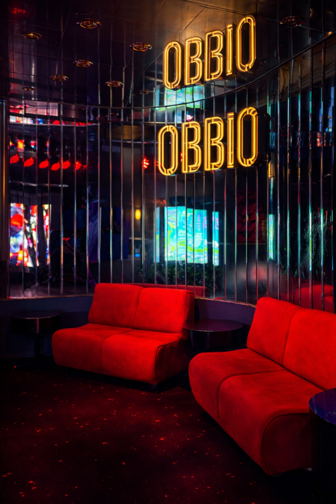 Holiday by Obbibio | Discoteca Gay Friendly Sevilla